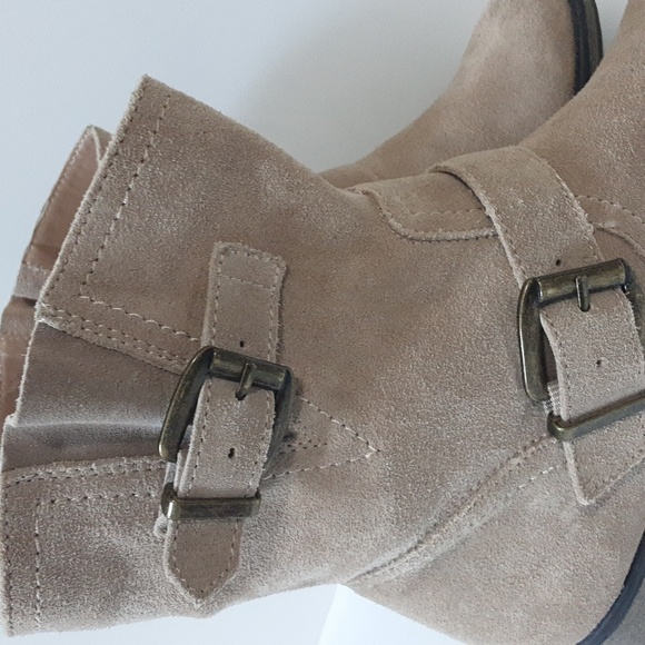 Bass Portland Biker ankle booties women 7M suede upper pull on beige Y2k - Picture 5 of 13